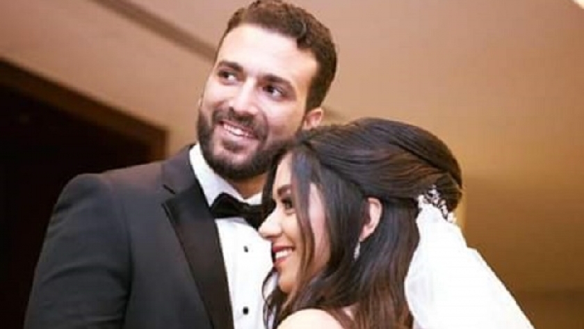 الحفيدة رنا مع زوجها