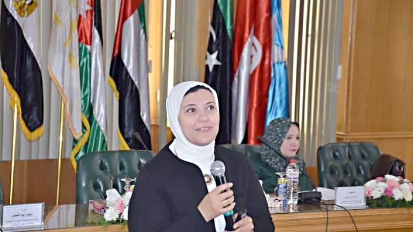الدكتورة إيمان أحمد أبوالفضل