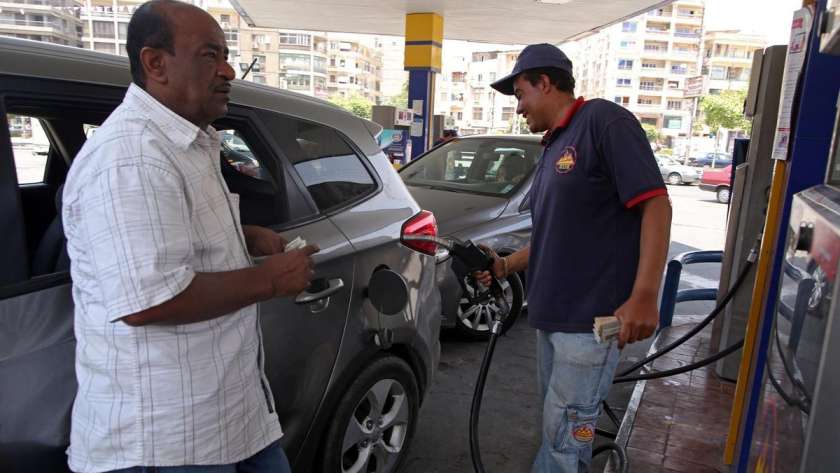 وزارة البترول تعلن أسعار البنزين والبوتاجاز الجديدة