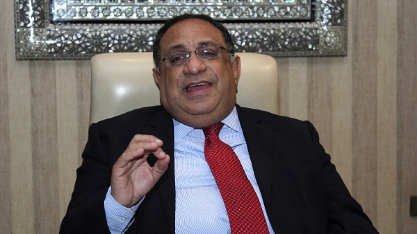 الدكتور ماجد نجم عضو اللجنة العليا للتنسيق ورئيس جامعة حلوان