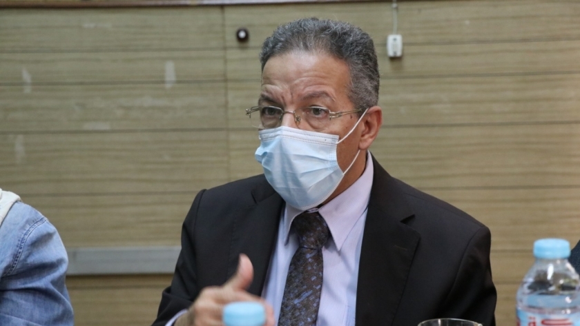 الدكتور أسامة عبد الحى، أمين عام نقابة أطباء مصر
