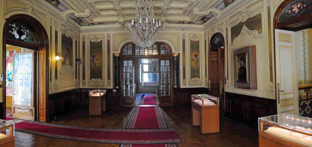 متحف مجوهرات قصر النبيلة فاطمة حيدر