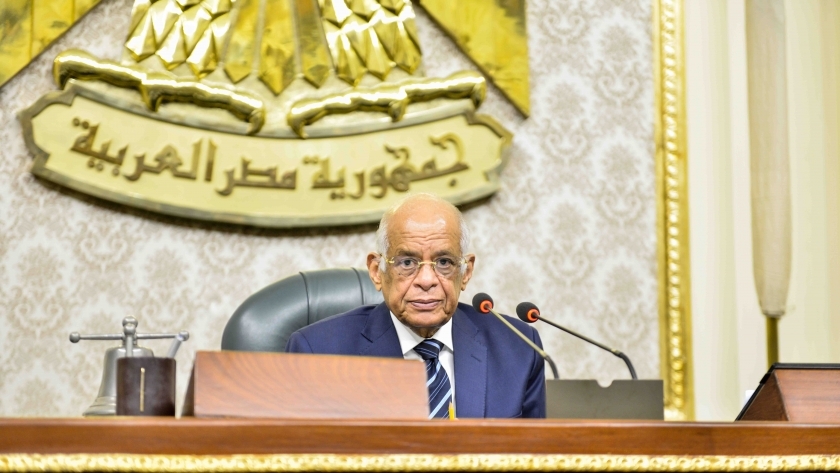 علي عبدالعال خلال جلسة البرلمان