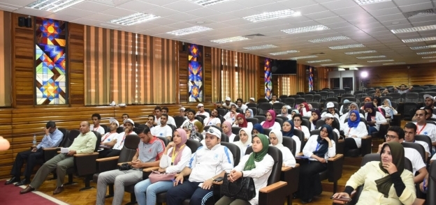 فعاليات معسكر قادة المستقبل بجامعة القاهرة