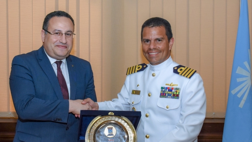 محافظ الإسكندرية يستقبل سفير البرازيل لدى مصر ، لبحث سبل التعاون بين ا