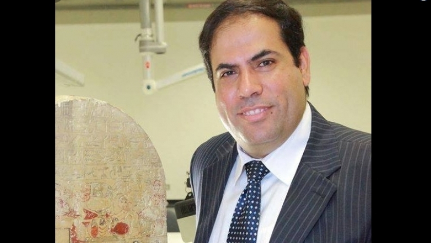 الدكتور حسين عبد البصير مدير متحف الآثار بمكتبة الإسكندرية