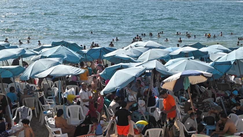 شواطئ الإسكندرية - أرشيفية