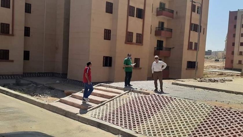 "المجتمعات العمرانية" تشرف على تسليم الشركات الجديدة لاستكمال عمارات الإسكان الاجتماعي بمدينة بدر