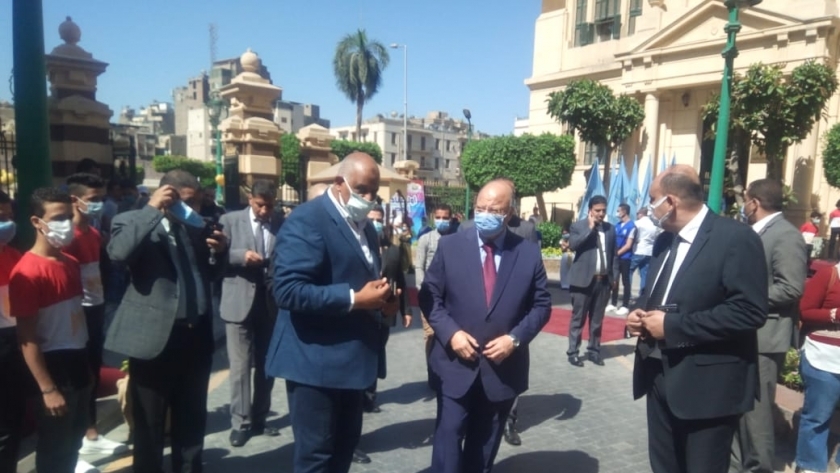 محافظ القاهرة يتفقد استعدادات استقبال شعلة أولمبياد الطفل