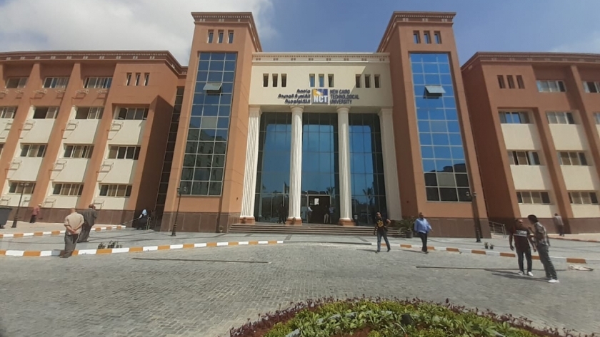 التعليم العالي تفتتح  جامعة القاهرة الجديدة