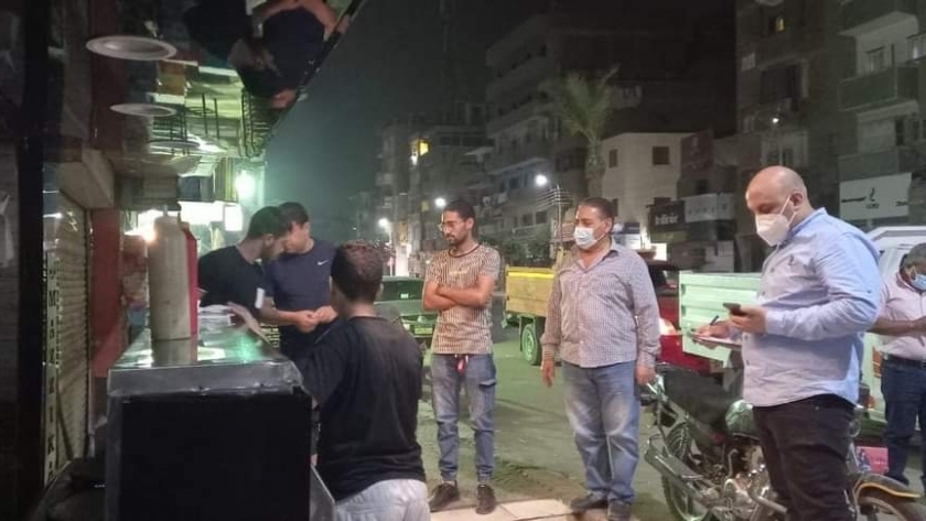غلق وتشميع كافيه وتحرير 25 محضرا لعدم ارتداء الكمامة ببني سويف