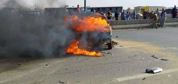 مصرع شخصين في حريق سيارة بالعاشر من رمضان