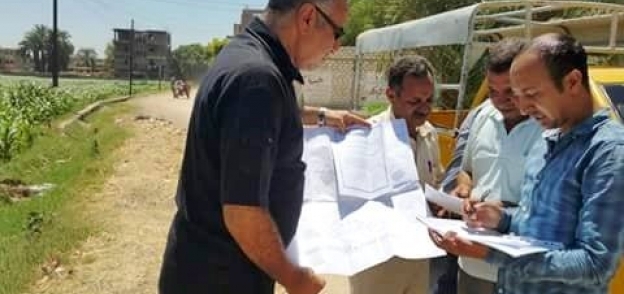 لجنة من الصحة تعاين 3 مواقع لإنشاء محطة صرف معالج بدار السلام بسوهاج