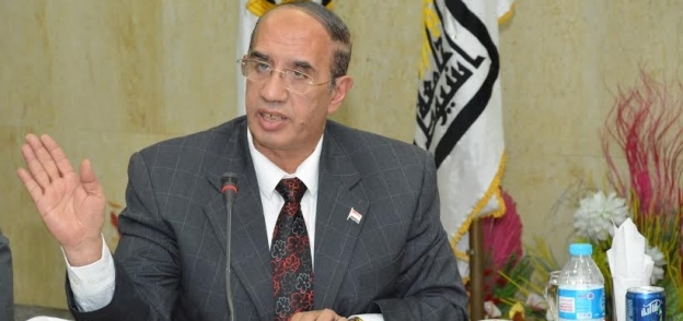 الدكتور أحمد عبدة جعيص رئيس جامعة أسيوط