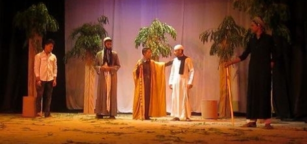 بالصور| عرض "أصوات مش للبيع" في قصر ثقافة طور سيناء