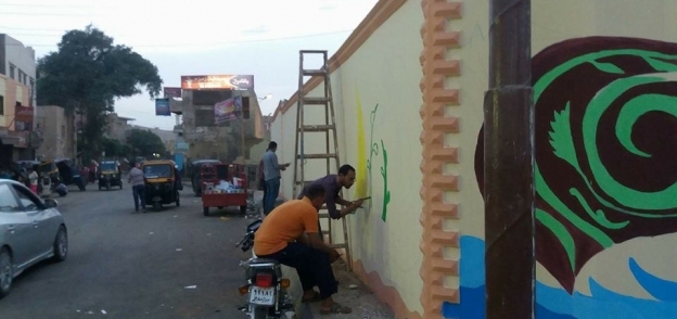 الانتهاء من تطوير ميدان الشرطة بمدينة أخميم