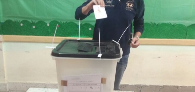 الفنان هاني رمزي يدلي بصوته في الانتخابات الرئاسية