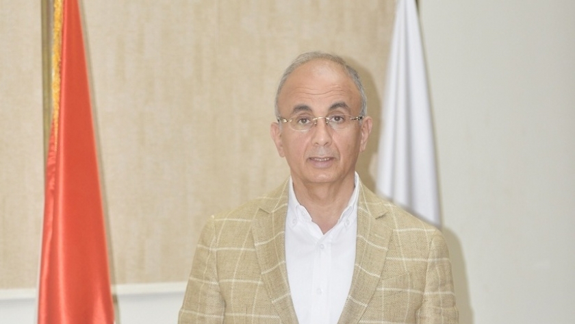 الدكتور عثمان شعلان .. رئيس جامعة الزقازيق