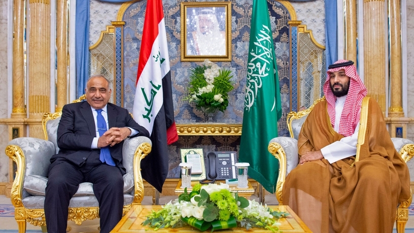 لقاء ولي العهد السعودي الأمير محمد بن سلمان مع رئيس الوزراء العراقي عادل عبدالمهدي