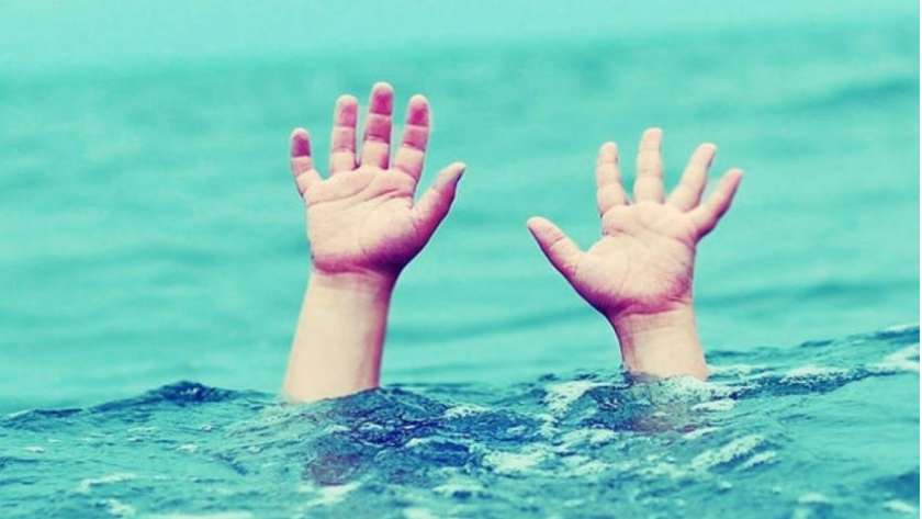 محاولة إنقاذ شاب يغرق
