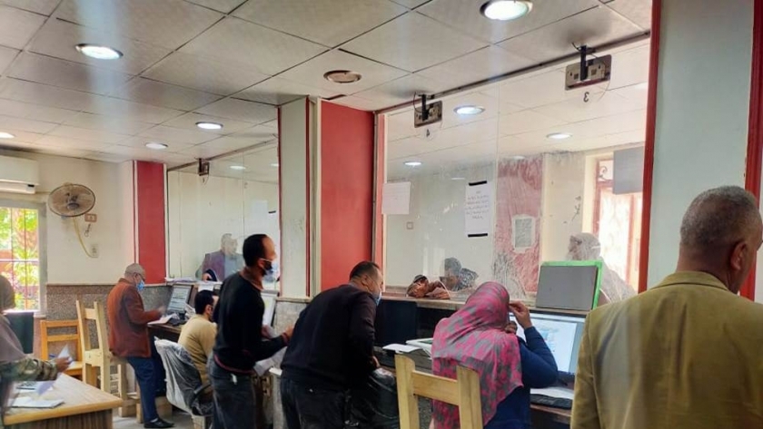 المراكز التكنولوجية بمحافظة أسيوط تواصل استلام طلبات التصالح حتى نهاية اليوم