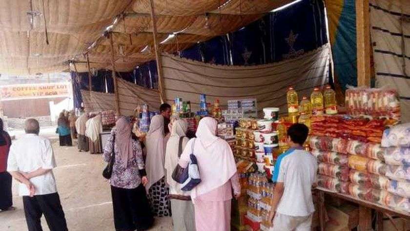توفير سلع غذائية للمواطنين بكفر الشيخ