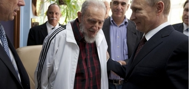 كاسترو مع بوتين