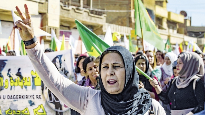سكان شمال سوريا يتظاهرون فى مدينة القحطانية ضد الغزو التركى المحتمل