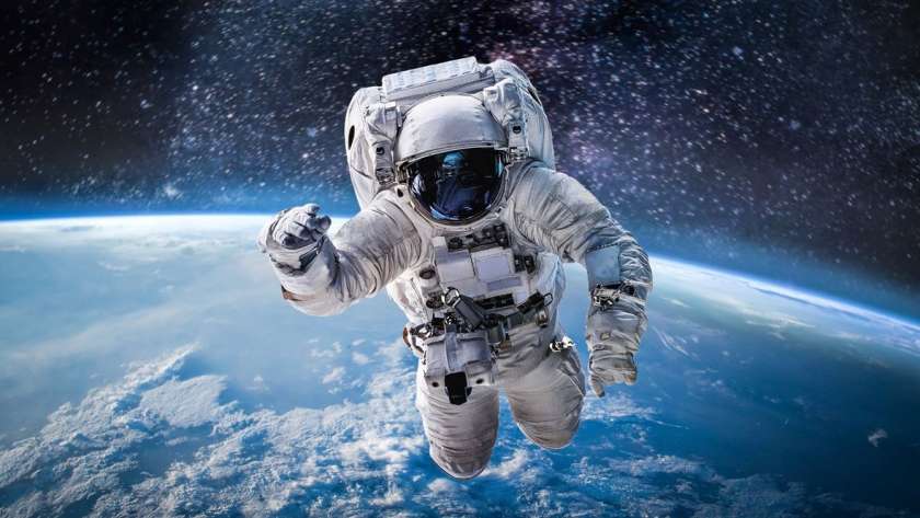 كيف يصلي ويصوم رواد الفضاء خارج الأرض؟