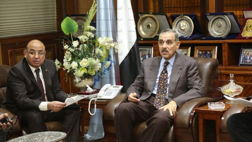 محافظ كفرالشيخ يستقبل رئيس هيئة الأوقاف المصرية