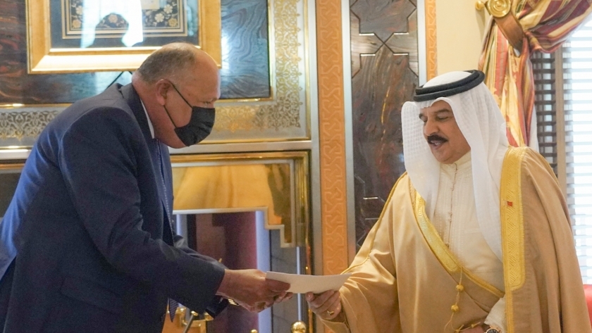 لقاء وزير الخارجية مع ملك البحرين