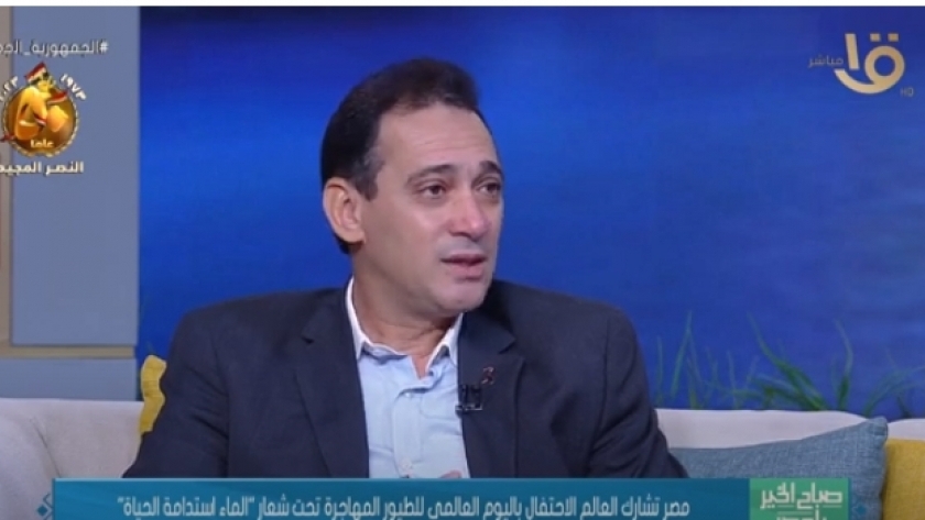 الدكتور أسامة الجبالي مدير مشروع الطيور الحوامة