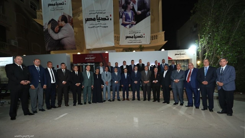 الحملة الرسمية للمرشح الرئاسي عبدالفتاح السيسي تستقبل وفد الاتحاد العام للغرف التجارية