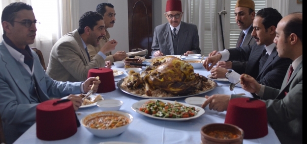 «عبدالناصر» يتناول الغداء مع «الهضيبى» وقيادات الجماعة