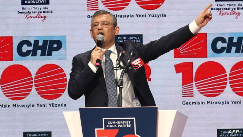 أوزجور أوزيل زعيم المعارضة التركية الجديد