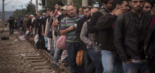 بولندا تحتجز 34 مهاجراً من الشرق الأوسط