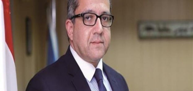 الدكتور خالد العنانى وزير الأثار