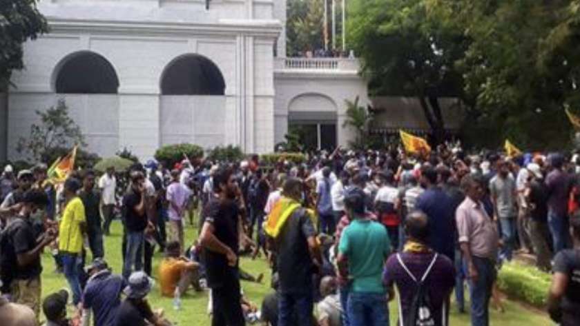 المحتجين مم داخل قصر الرئاسة فى سريلانكا