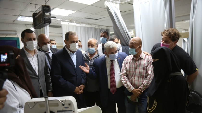 محافظ كفر الشيخ يتابع حالة الطالب داخل المستشفى قبل وفاته - أرشيفية