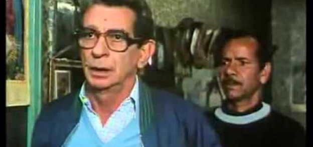 يوسف شاهين في فيلم "القاهرة منورة بأهلها"