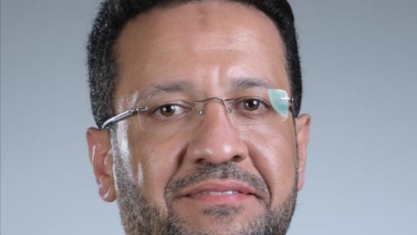 الدكتور أحمد مسعد المتحدث باسم النقابة العامة لأطباء الأسنان