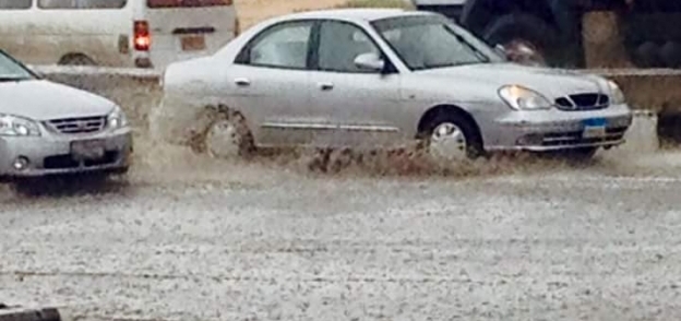 بالصور| أمطار غزيرة تغرق الإسماعيلية