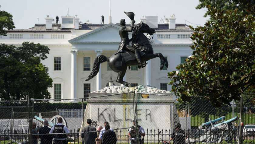 تمثال الرئيس الأمريكي السابق أندرو جاكسون