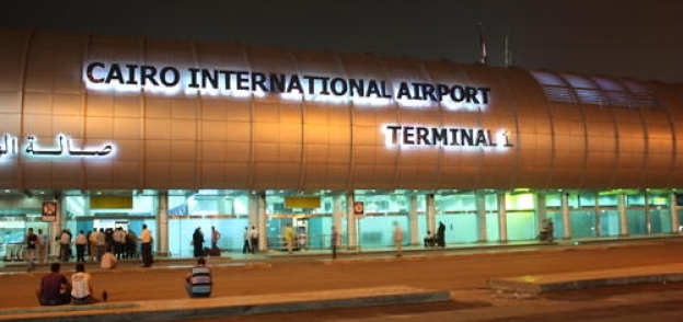 ضبط 6 طائرات تجسس بحوزة راكب قادم من دبي بالمطار القاهرة