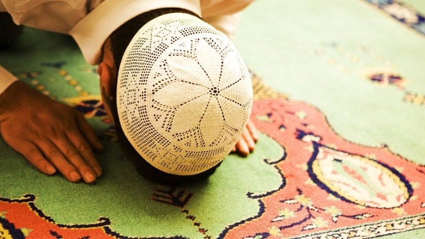 مواقيت الصلاة وموعد أذان الفجر في تونس اليوم الرابع من رمضان