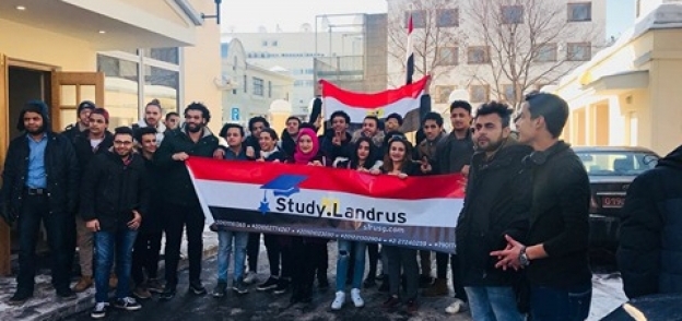 رحلة طلاب مصريين بروسيا من أجل التصويت
