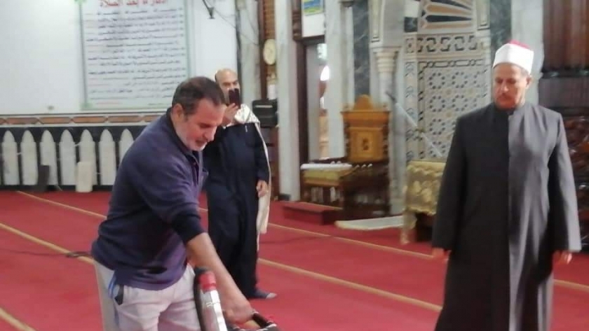 حملة النظافة بمسجد الفتح بمدينة كفر الشيخ