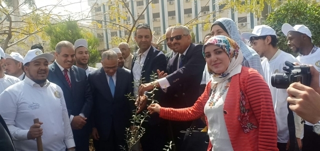 ائتلاف حب مصر يدشن مبادرة الرئيس بزراعة مليون شجرة مثمرة