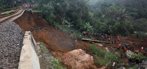 حصيلة الفيضانات وانزلاقات التربة في أندونيسيا، بلغت 30 قتيلا "صورة أرشيفية"
