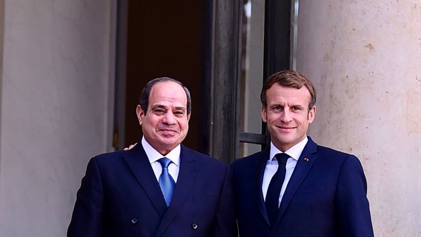 الرئيس السيسي مع الرئيس الفرنسي